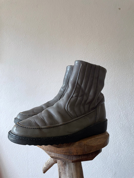 vintage winter boots