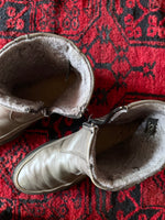 vintage winter boots