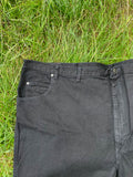 Wrangler Black 60×28. Dead stock.