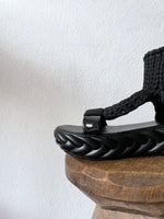 Dead stock black sandal sz39