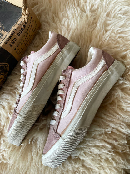 90's vans old school pink suede made in USA size 6.5 6 1/2 90s 1990s 1990's deadstock dead stock box