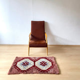 70s mod design pile rug