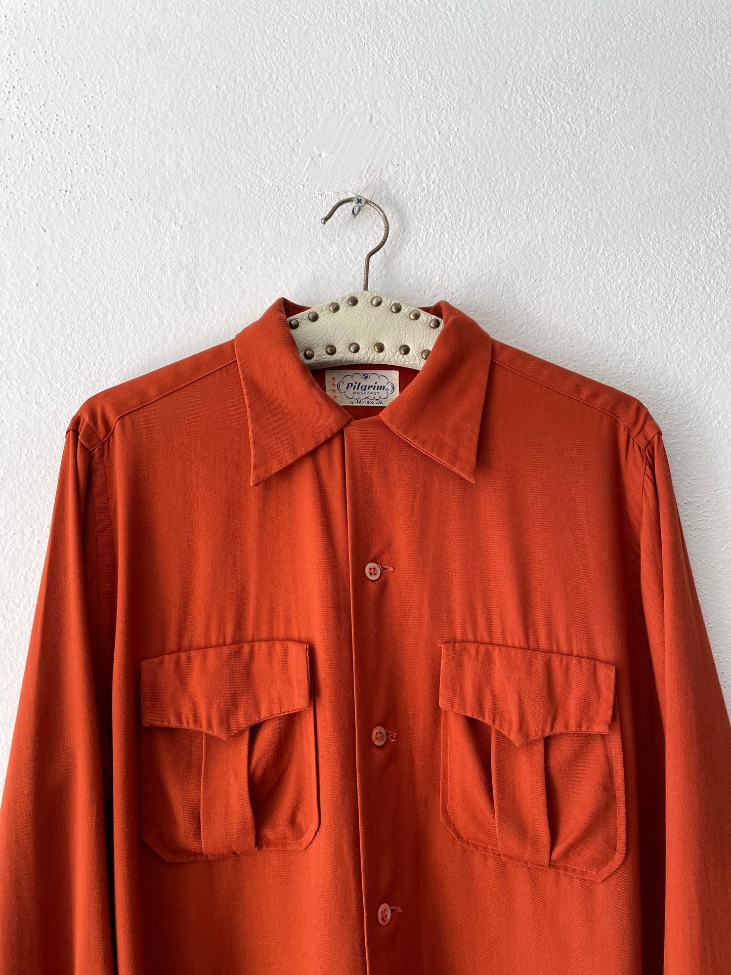 1950s Beautiful rayon shirt.
