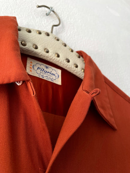 1950s Beautiful rayon shirt.
