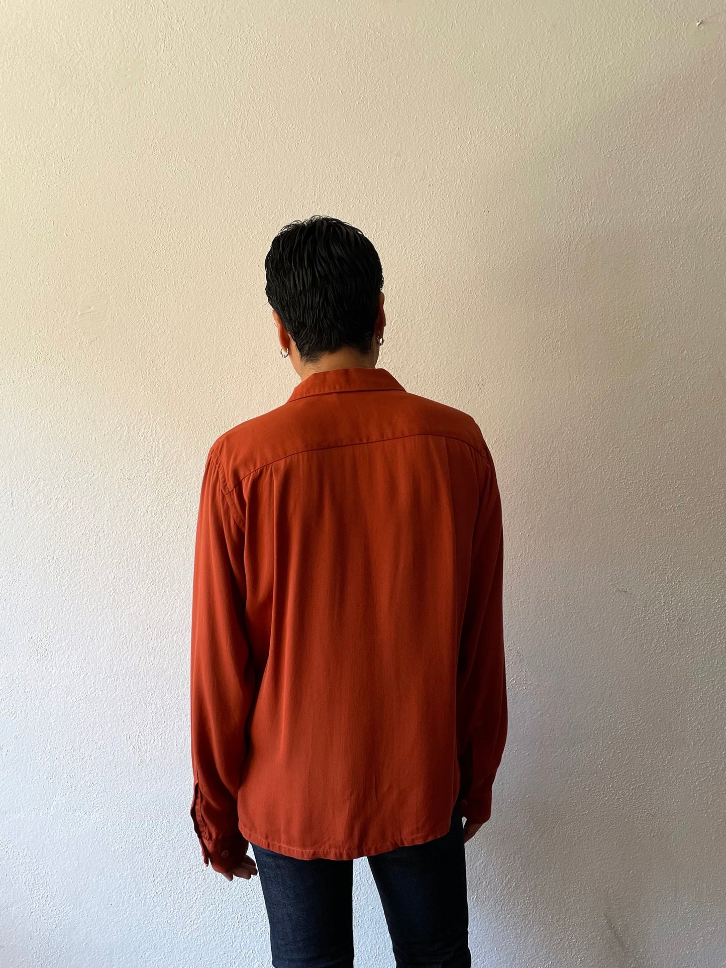 1950s Beautiful rayon shirt.