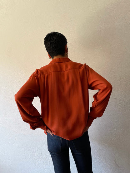 1950s Beautiful rayon shirt.