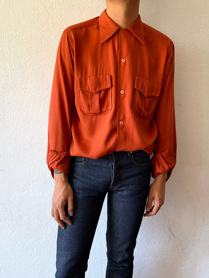 1950s Beautiful rayon shirt.
