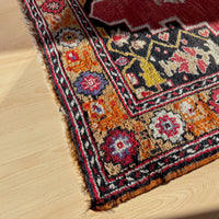 Antique Turkish yastikta hand made rug