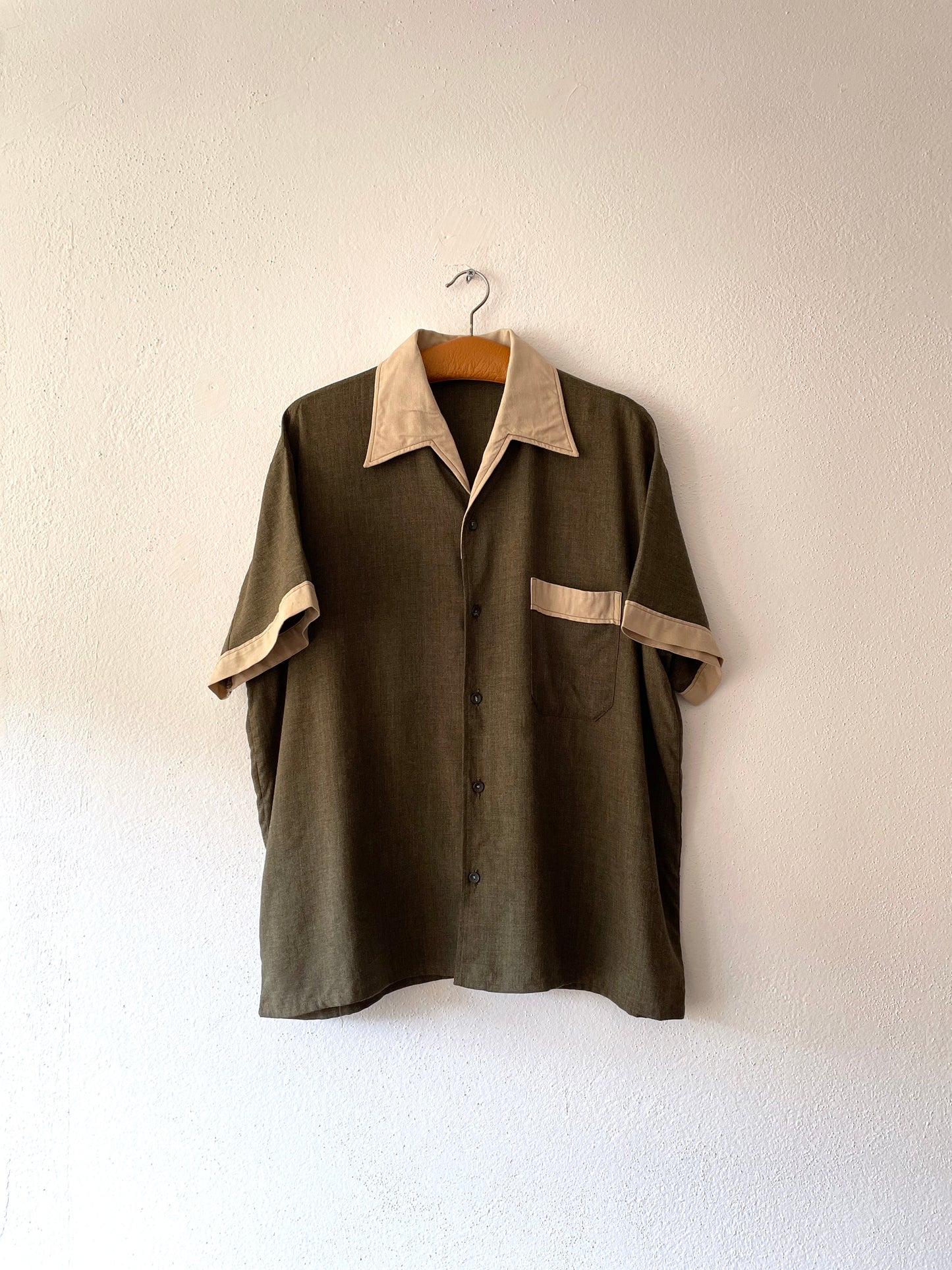 70s Open collar shirt.